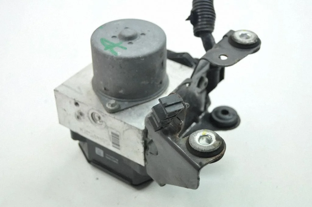 ABS bloks 6G912C405AB