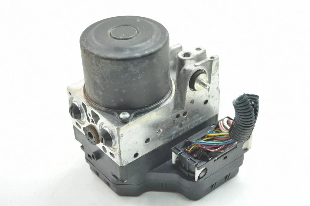 ABS block – Lexus GS 300 350 430 450H (2005-2012)
