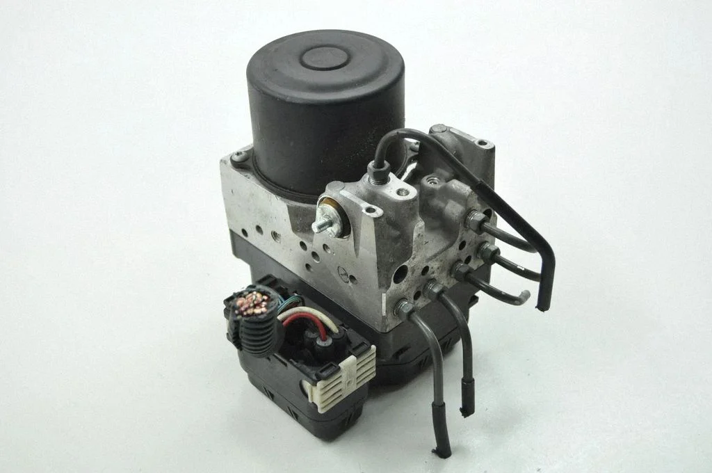 ABS block – Lexus GS 300 350 430 450H (2005-2012)