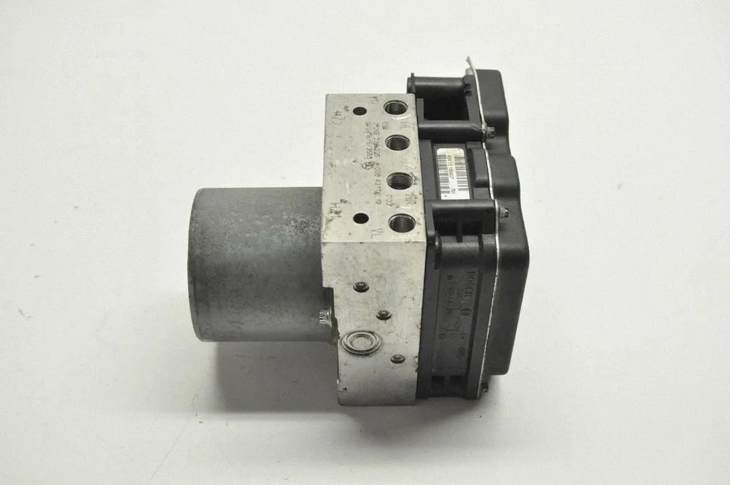 ABS block – Mercedes-Benz C-Class W203 (2000-2007)