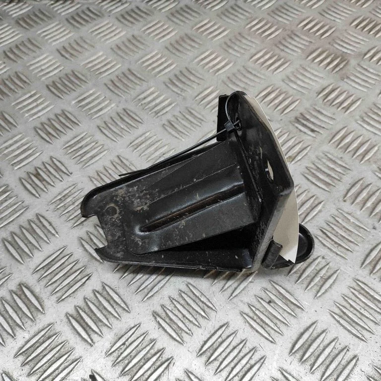 ABS pump bracket 5Q2614235K