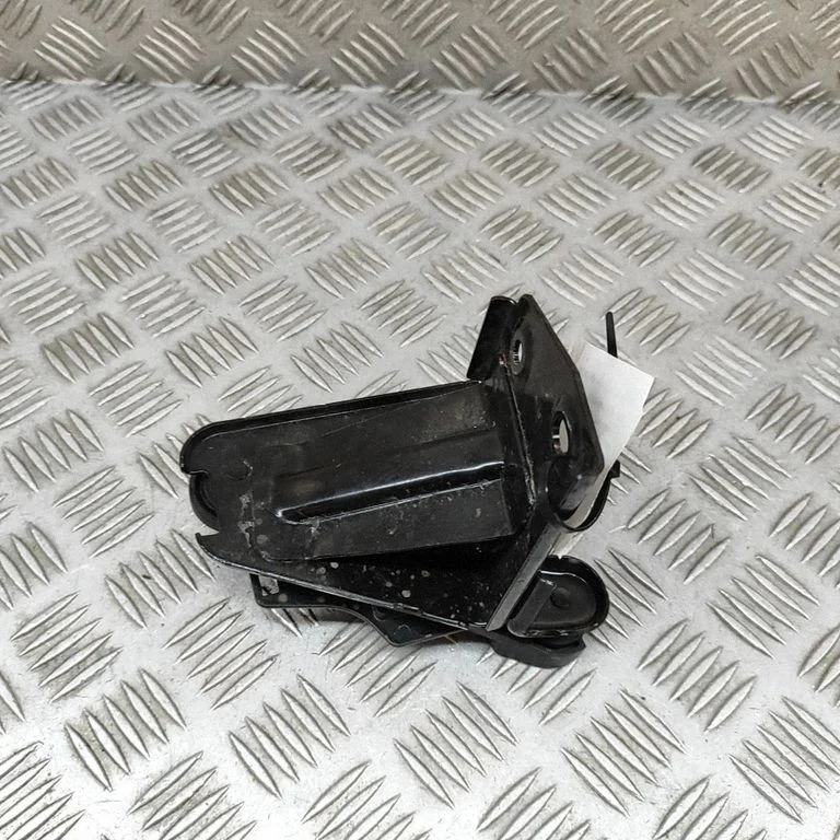 ABS pump bracket 5Q2614235E