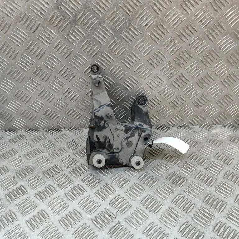 Wspornik pompy ABS – Volkswagen ID.4 (2020-)