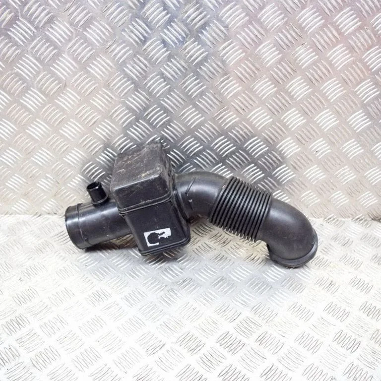 Brake vacuum hose/pipe – Land Rover Range Rover L405 (2013-2021)