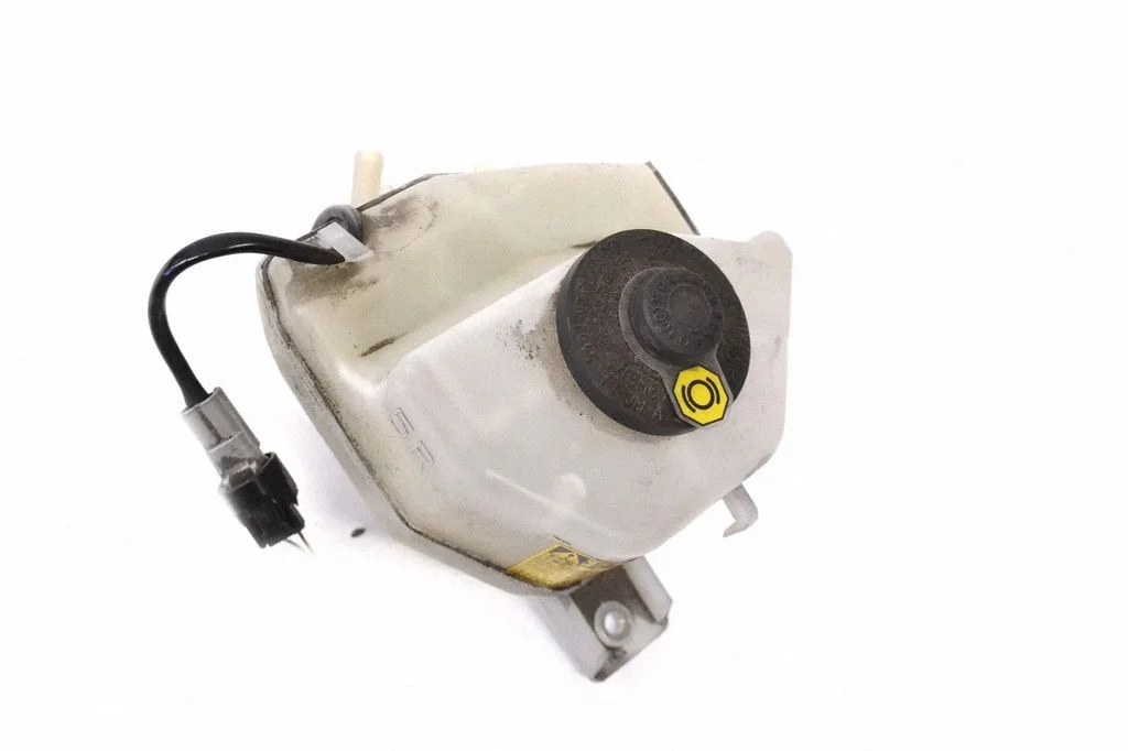 Brake fluid reservoir