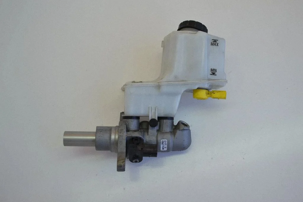 Master brake cylinder – Audi A3 S3 A3 Sportback 8P (2005-2013)