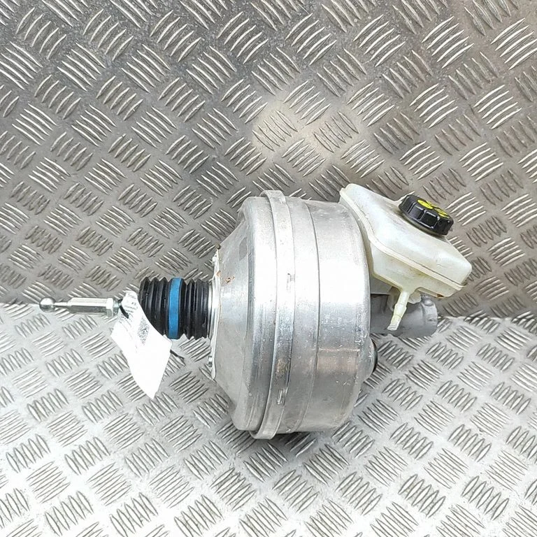 Brake booster – Porsche Macan (95B) (2019-)
