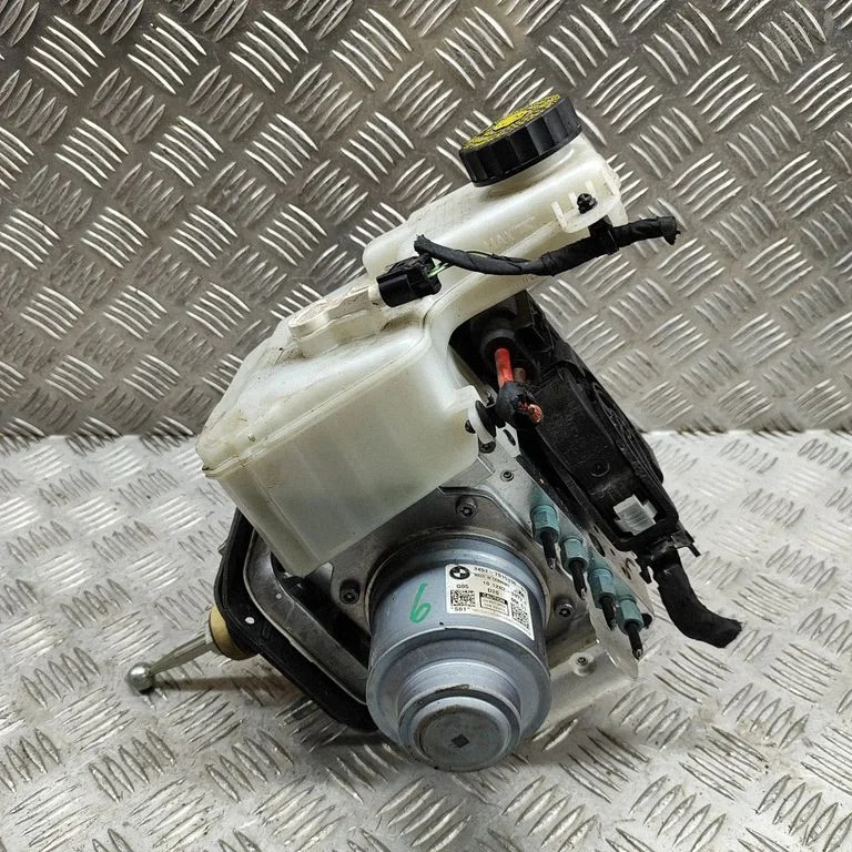 Brake booster 7915338