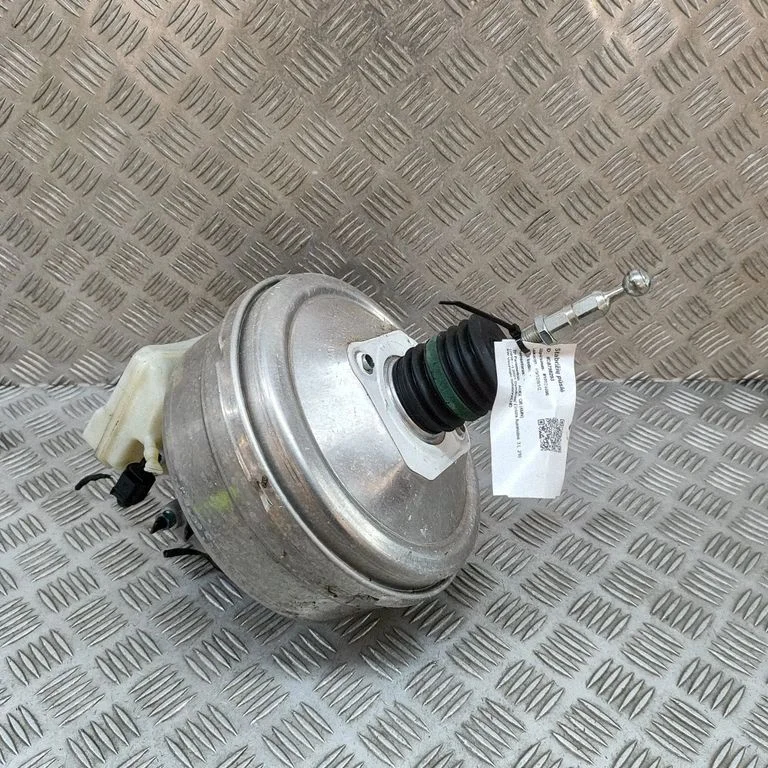 Brake booster – Audi RS Q8 (2019-)