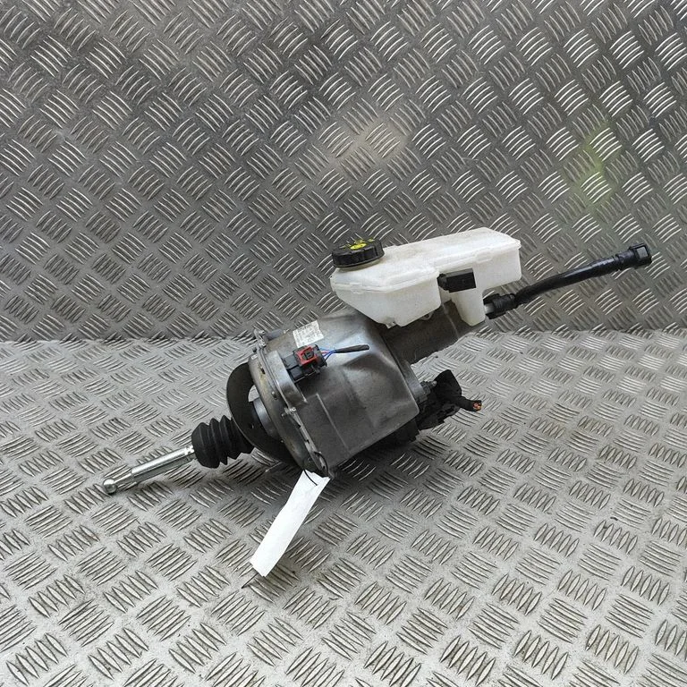 Brake booster – Porsche Taycan 9J1 (2019-)