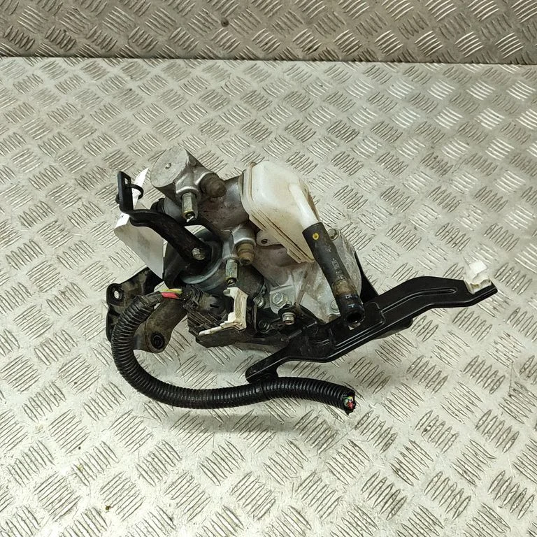 Brake booster 57306TMBH01
