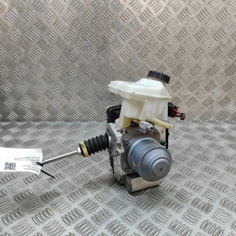 Brake booster 4KE614100T