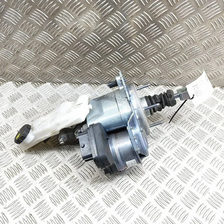 Brake booster – Tesla Model Y (2020-)