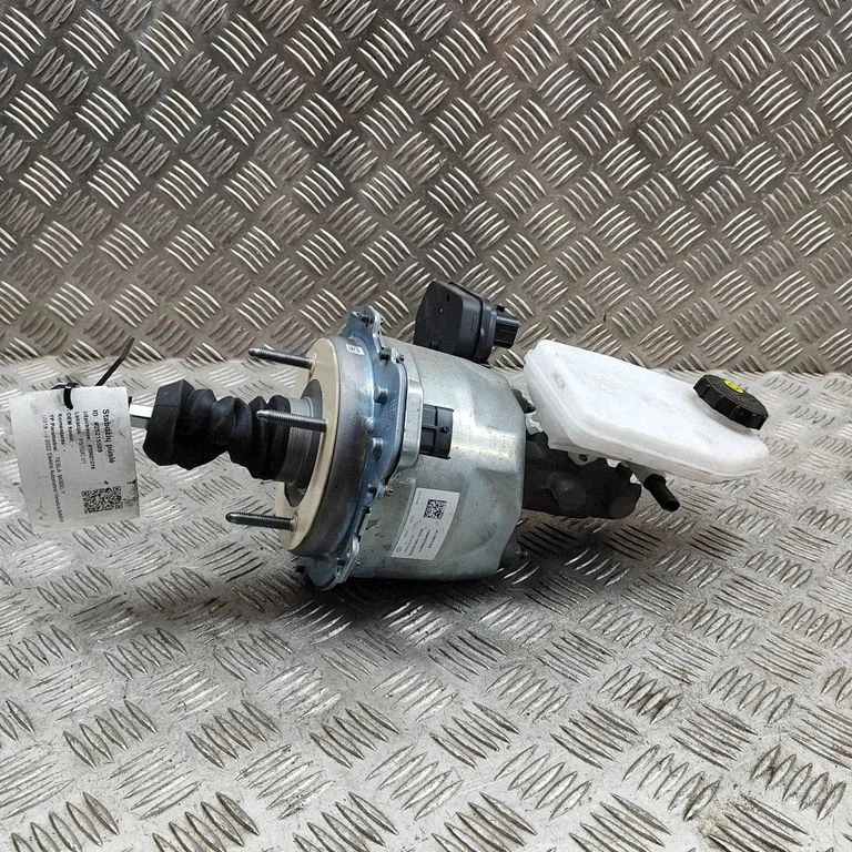 Brake booster – Tesla Model Y (2020-)