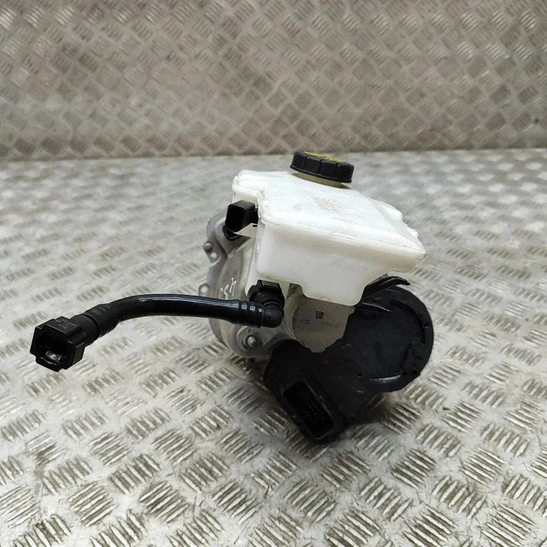 Brake booster – Porsche Taycan 9J1 (2019-)
