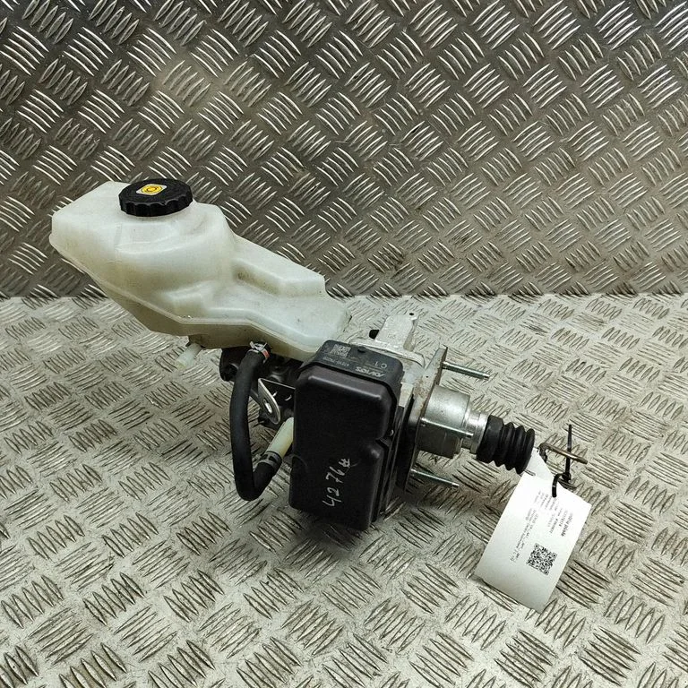 Brake booster – Lexus UX (2018-)