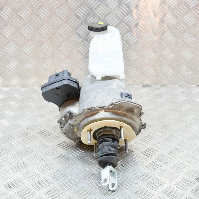 Brake booster 104467200D