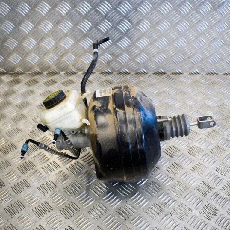 Brake booster 6798424