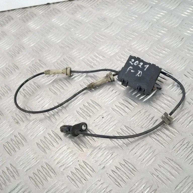 Czujnik ABS przedni – BMW Seria 7 G11 G12 (2015-2022)