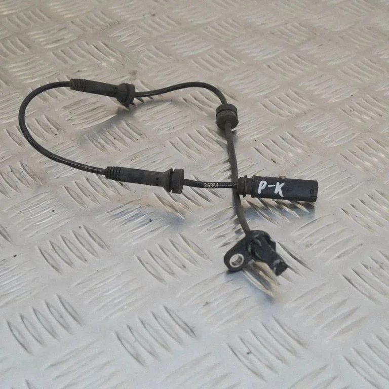 ABS brake wheel speed sensor – BMW 1 Series F20 F21 (2011-2019)