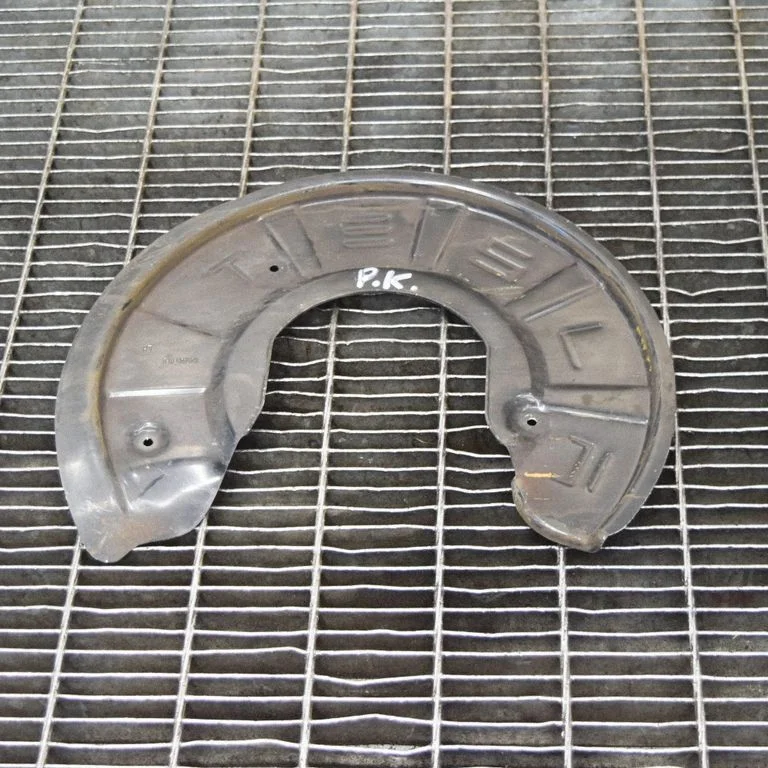 Front brake disc dust cover plate 104594501B