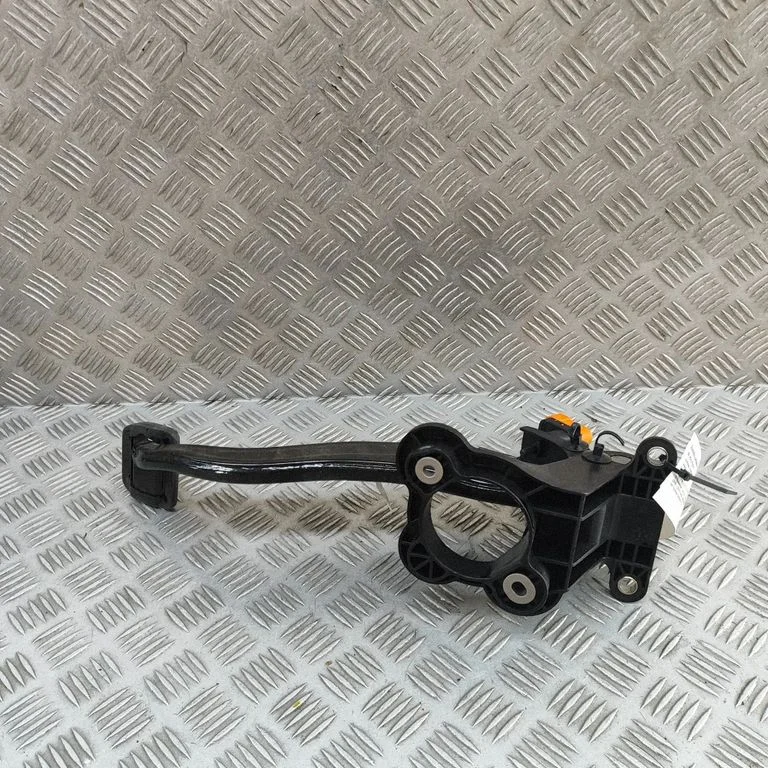 Brake pedal J9D32450AB