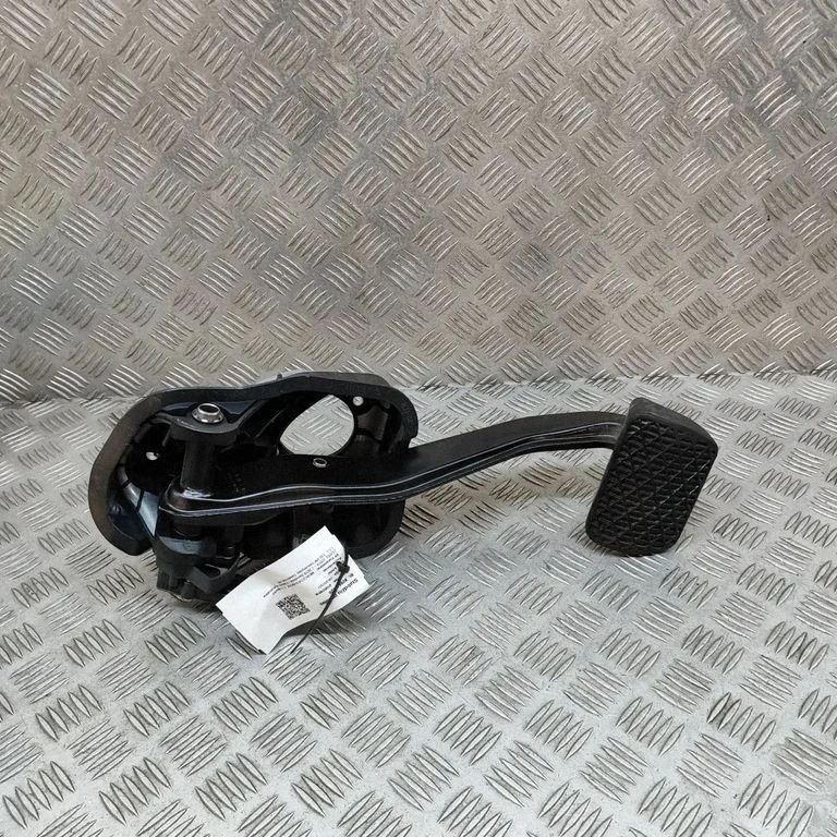 Brake pedal A2132904800