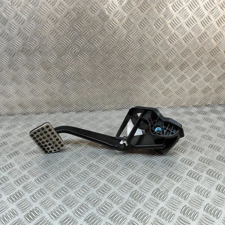 Brake pedal – Mercedes-Benz GLE-Class W167 (2019-)