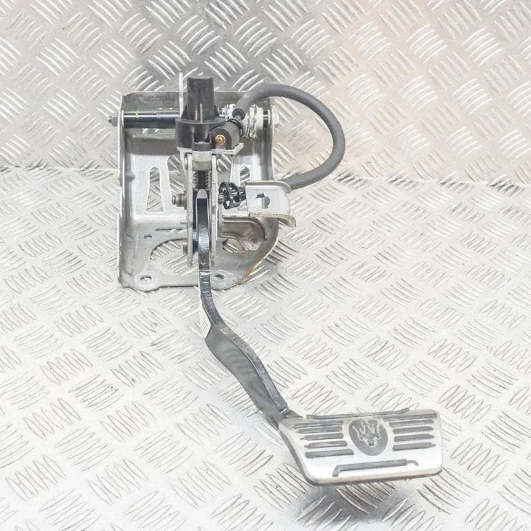 Brake pedal 670031111