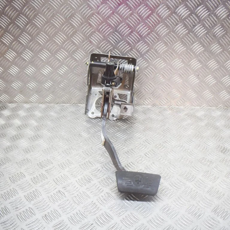 Brake pedal 670001950