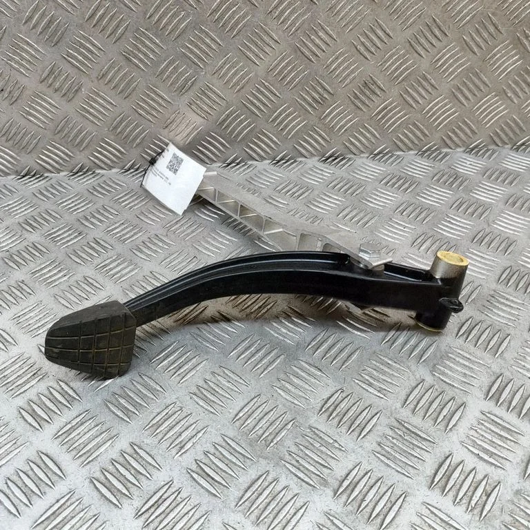 Brake pedal 99642316505