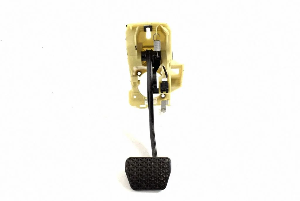 Brake pedal 676922403
