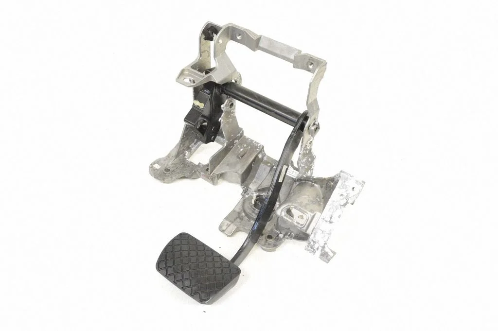 Brake pedal – Porsche Macan (95B) (2014-2018)