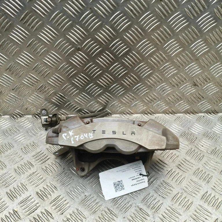Priekšējais bremžu suports 104462100E