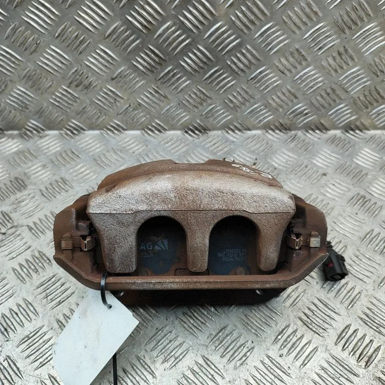 Front brake caliper 1EA615106