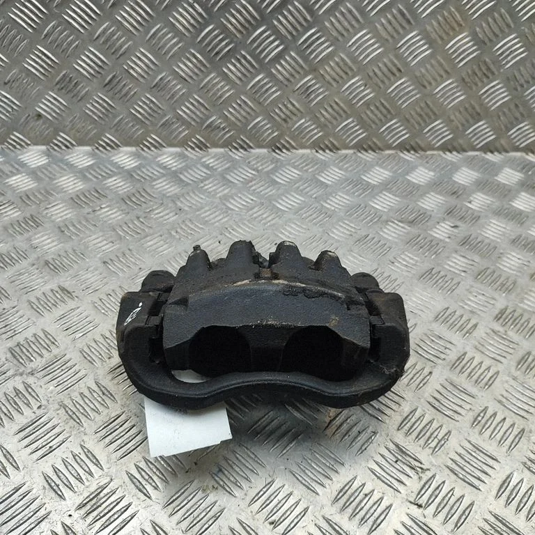 Front brake caliper 4404C0