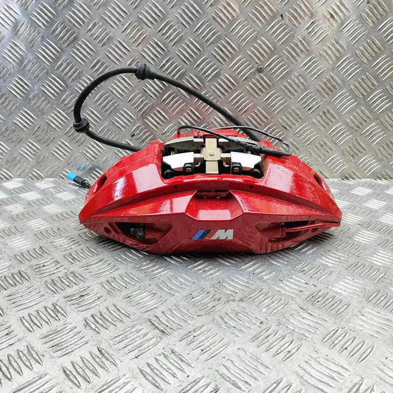Front brake caliper 6897343