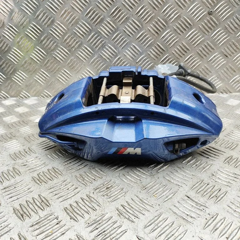 Front brake caliper 6885628