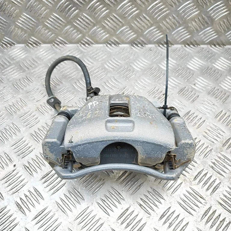 Front brake caliper SC2EM3501220