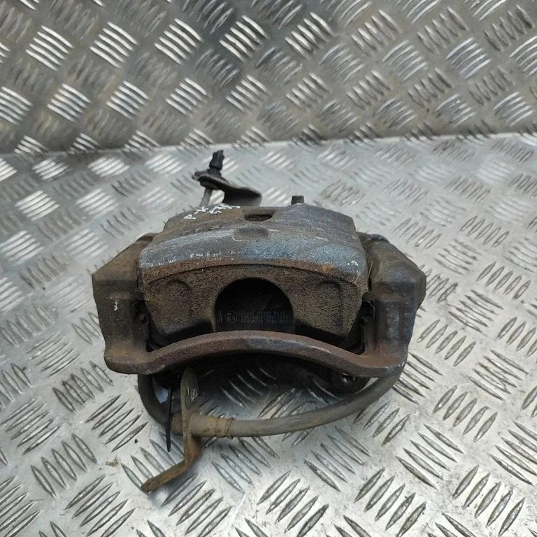 Priekšējais bremžu suports 58110D4250