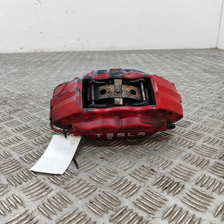 Front brake caliper 100779401D