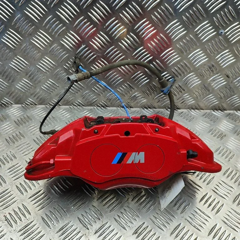Front brake caliper 8876821