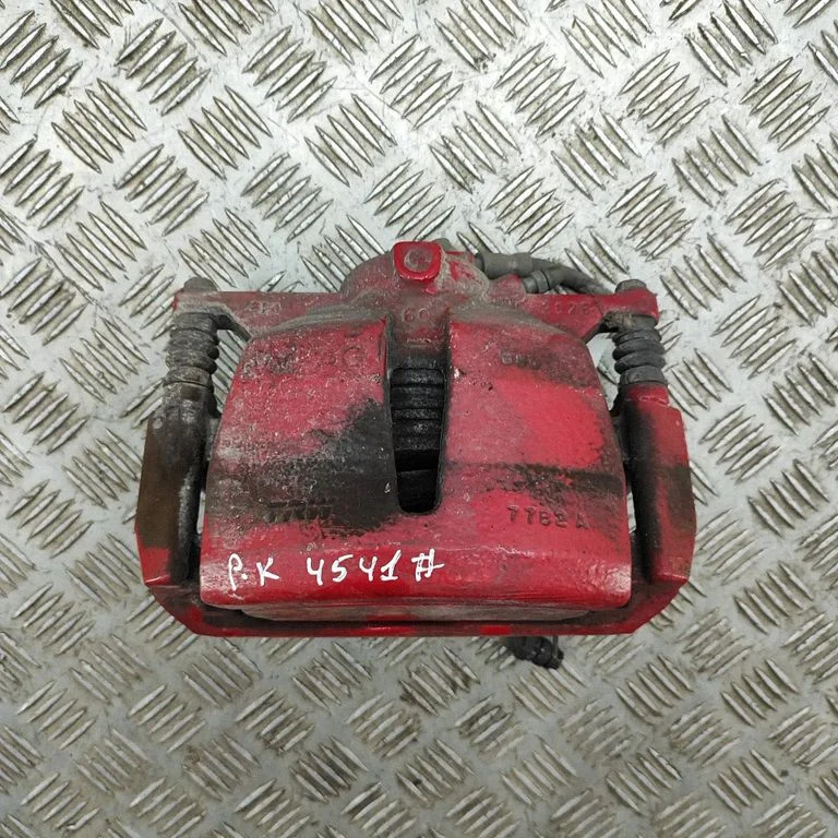 Priekšējais bremžu suports 8V0615123F