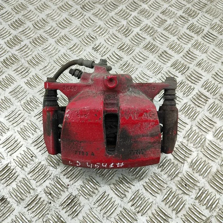 Priekšējais bremžu suports 8V0615124F
