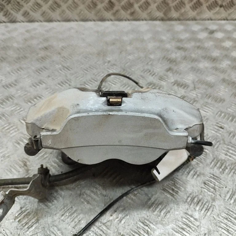 Front brake caliper 6883483