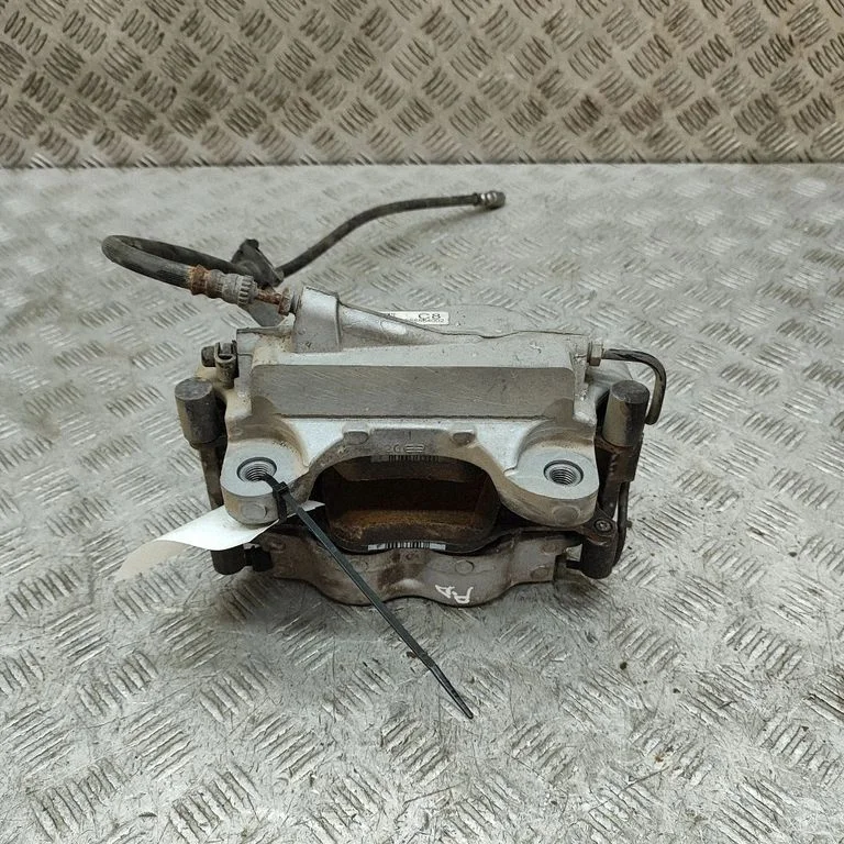 Front brake caliper 6883484