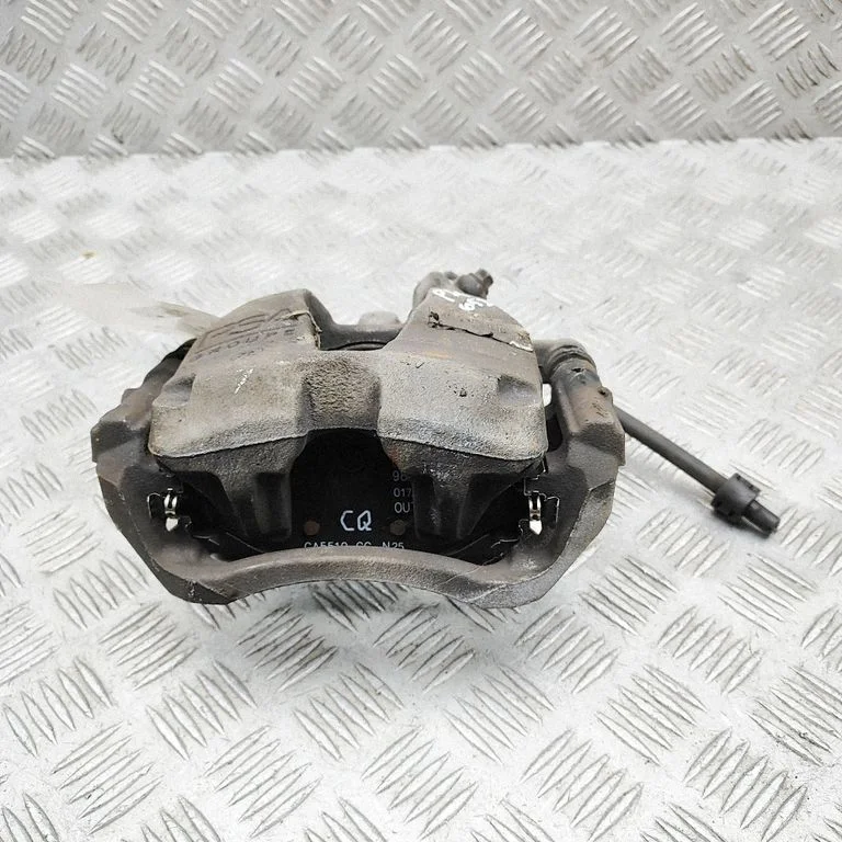 Front brake caliper 1647879980
