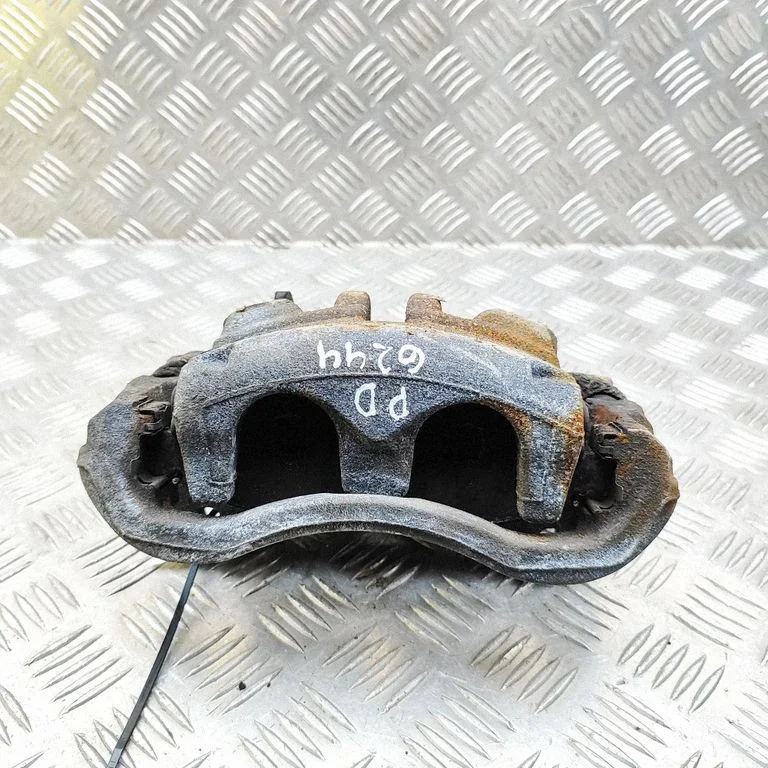 Priekšējais bremžu suports 410016526R