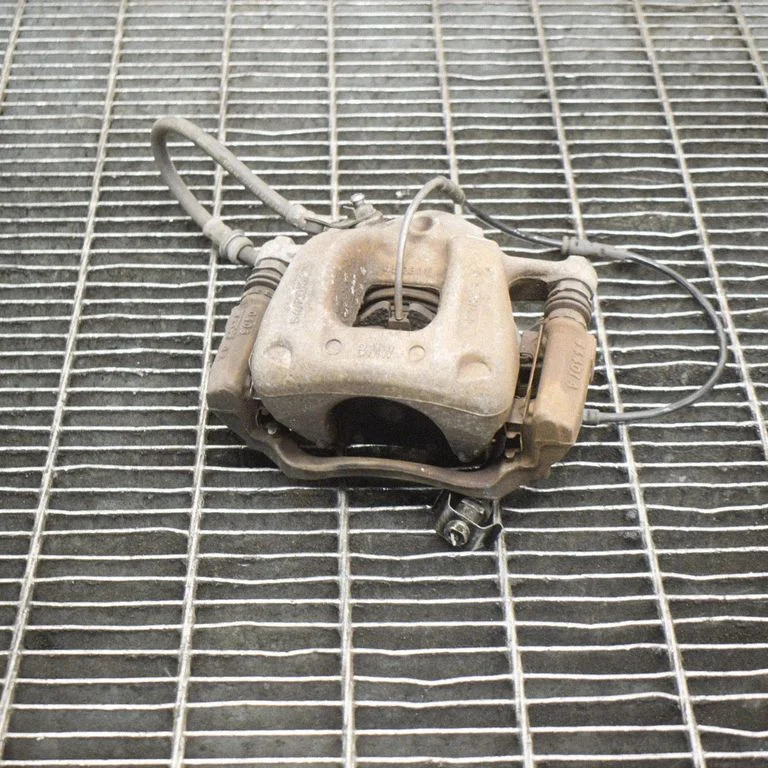 Front brake caliper 6799329