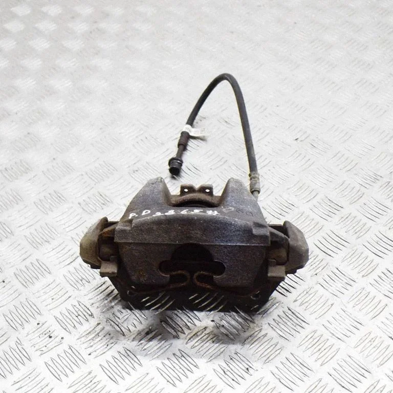 Front brake caliper HK832078AD